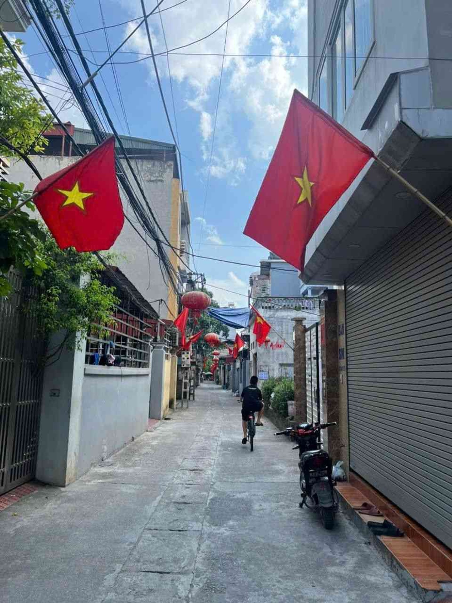 Bán nhà 72 - diện tích 72m2 5 tầng - nhà mặt ngõ ô tô - giá 10,8 tỷ