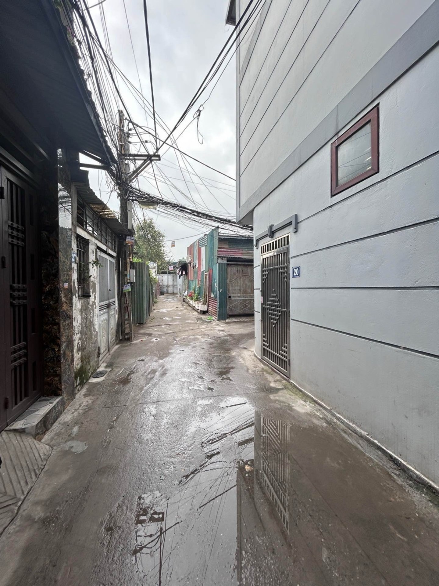 Bán nhà Đông Thiên - diện tích 46m2 2 tầng - Nhà mới, view hồ - giá 2,48 tỷ