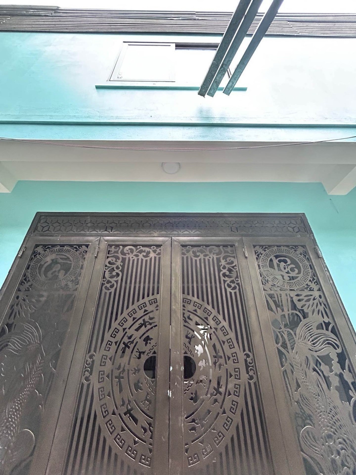 Bán nhà Đông Thiên - diện tích 46m2 2 tầng - Nhà mới, view hồ - giá 2,48 tỷ
