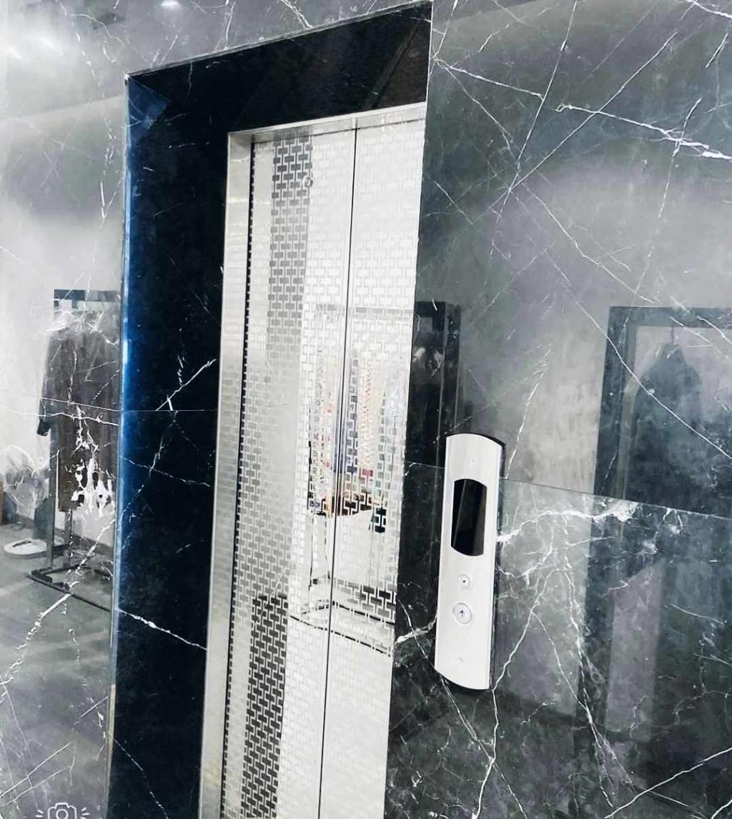 Bán nhà Lý Thường Kiệt - diện tích 95m2 6 tầng - 3 mặt thoáng - giá 118 tỷ