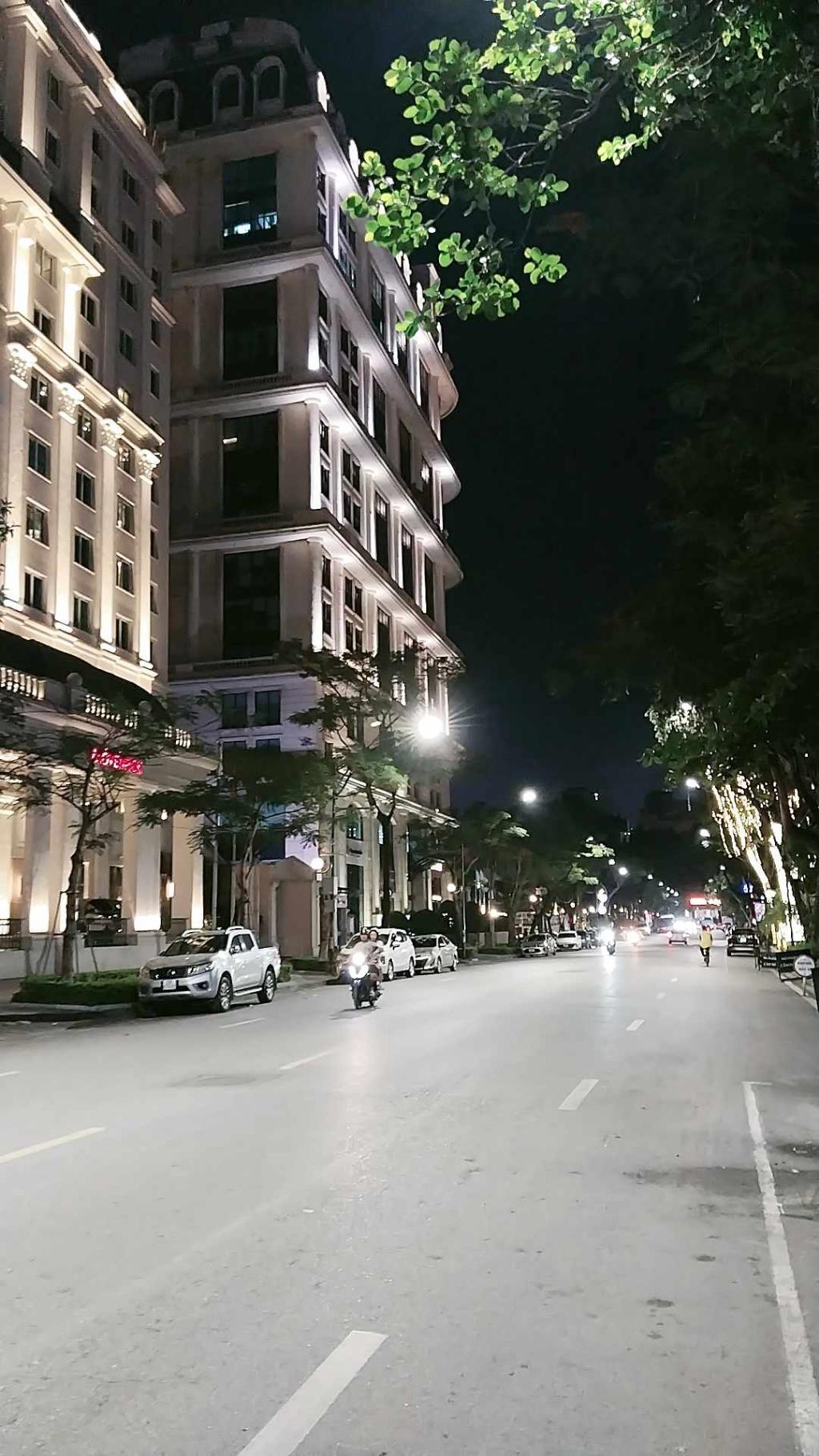 Bán nhà Lý Thường Kiệt - diện tích 95m2 6 tầng - 3 mặt thoáng - giá 118 tỷ