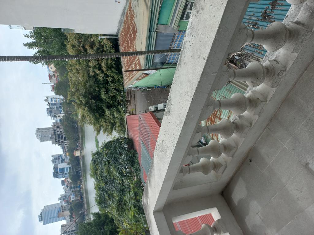 Bán nhà Đường Hồ Ba Mẫu - diện tích 98m2 5 tầng - Gần hồ kinh doanh văn phòng cho thuê - giá 25 tỷ