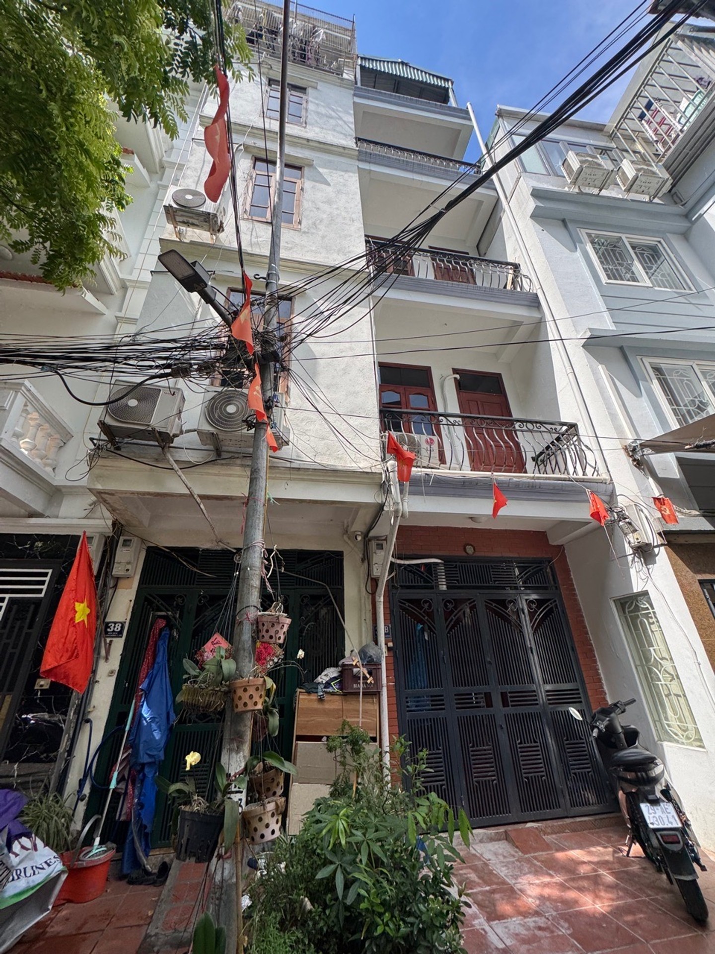 Bán nhà Tôn Đức Thắng - diện tích 25m2 4 tầng - Ngõ Văn Hương - giá 7,4 tỷ