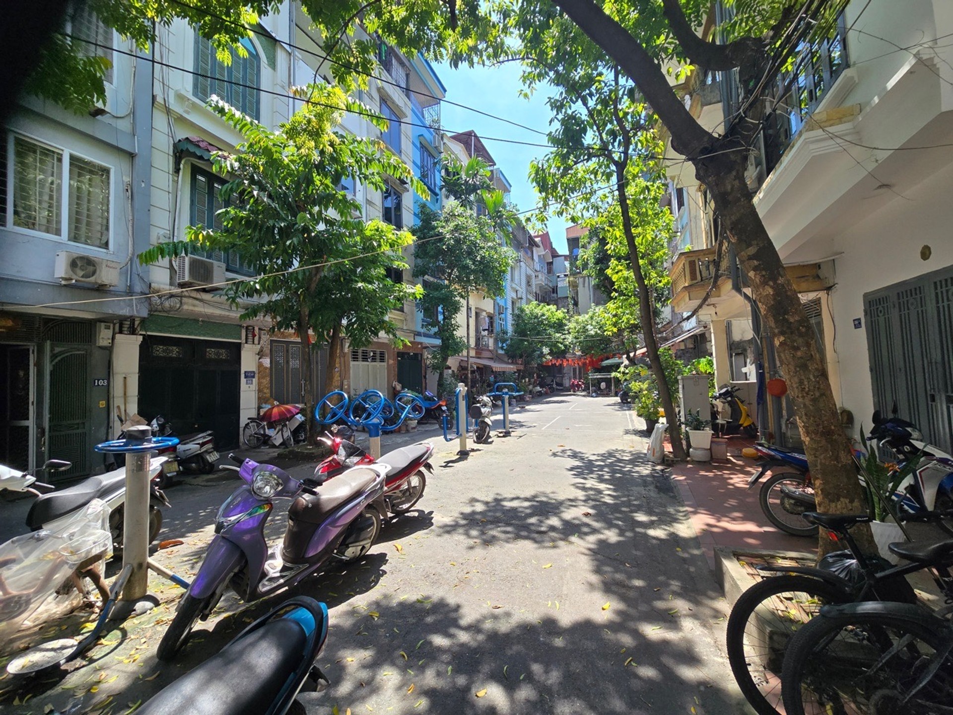 Bán nhà Tôn Đức Thắng - diện tích 25m2 4 tầng - Ngõ Văn Hương - giá 7,4 tỷ