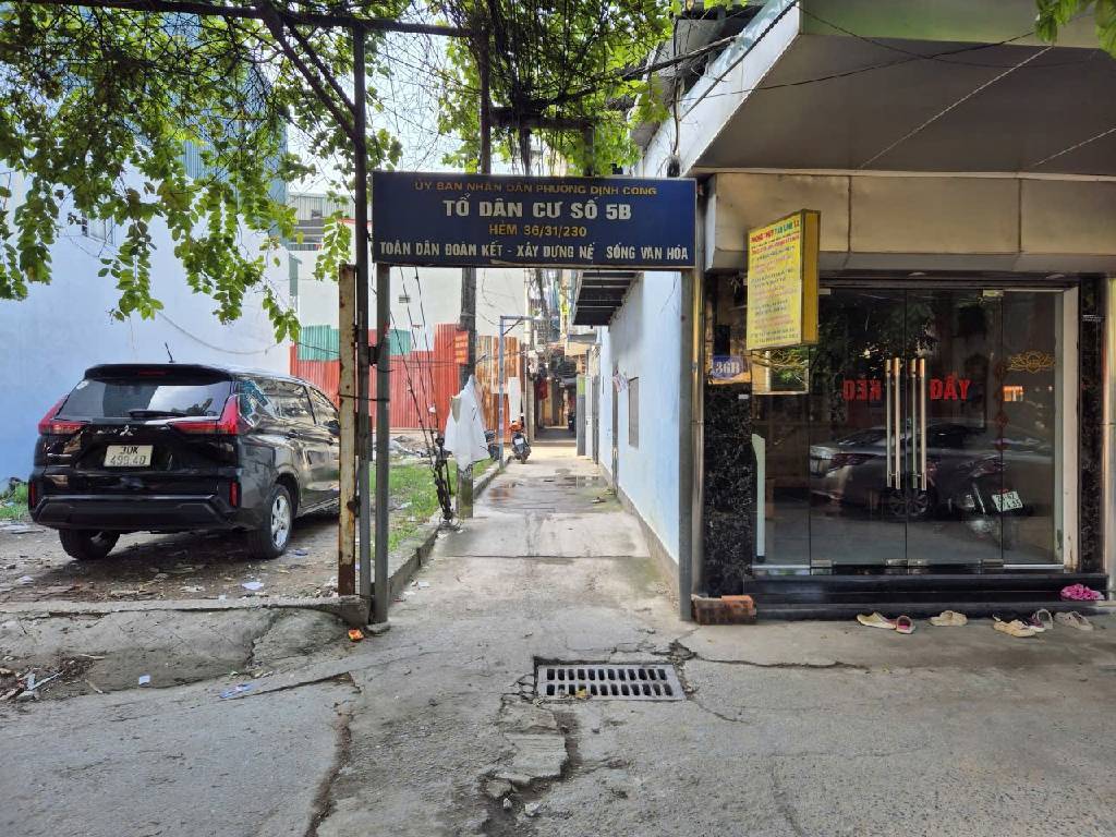 Bán nhà Định Công Thượng - diện tích 42m2 2 tầng - Lô góc 3 thoáng - giá 3 tỷ