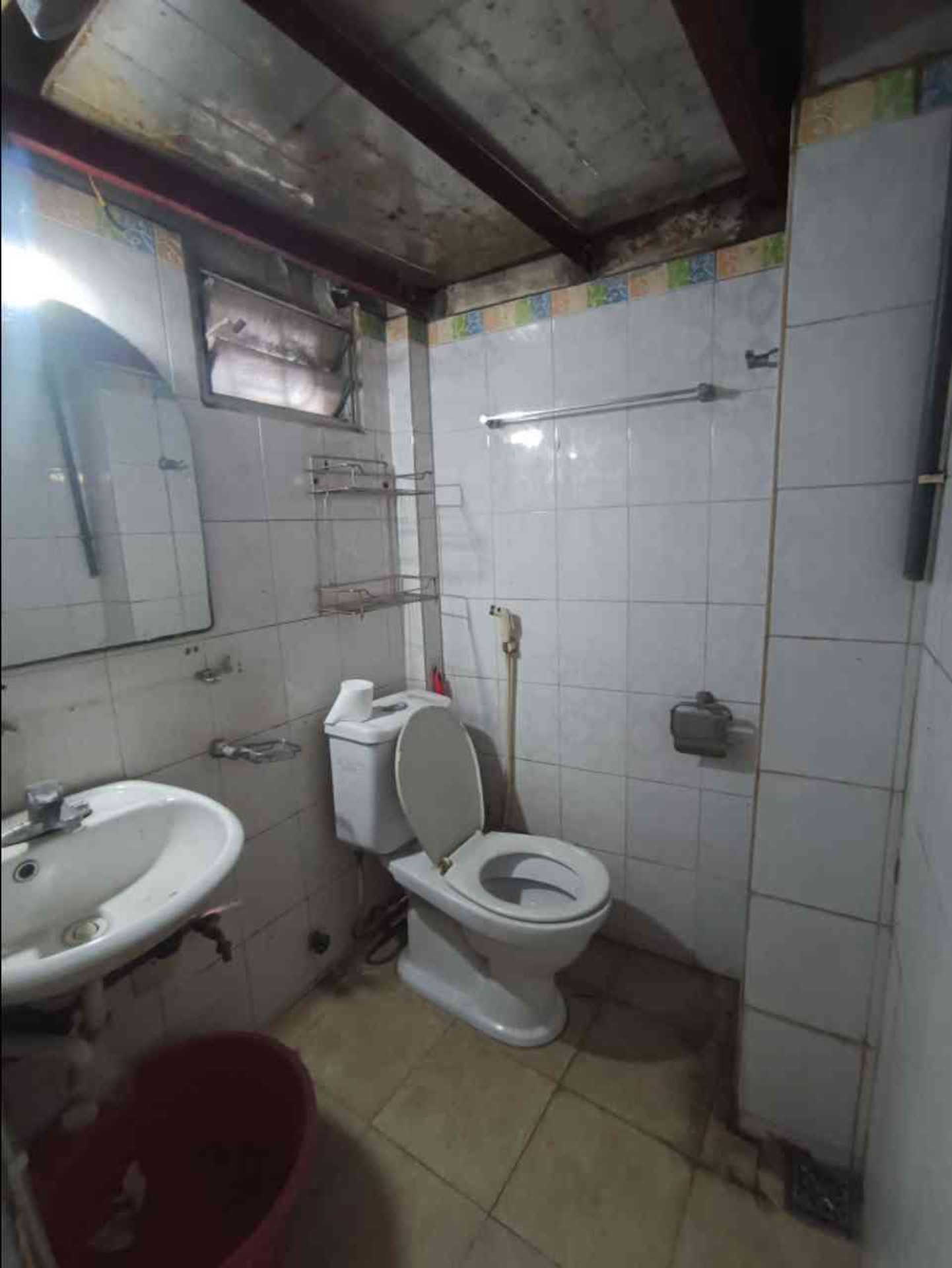 Bán nhà Ngọc Hồi - diện tích 50m2 1 tầng - ô tô tránh - giá 4,1 tỷ
