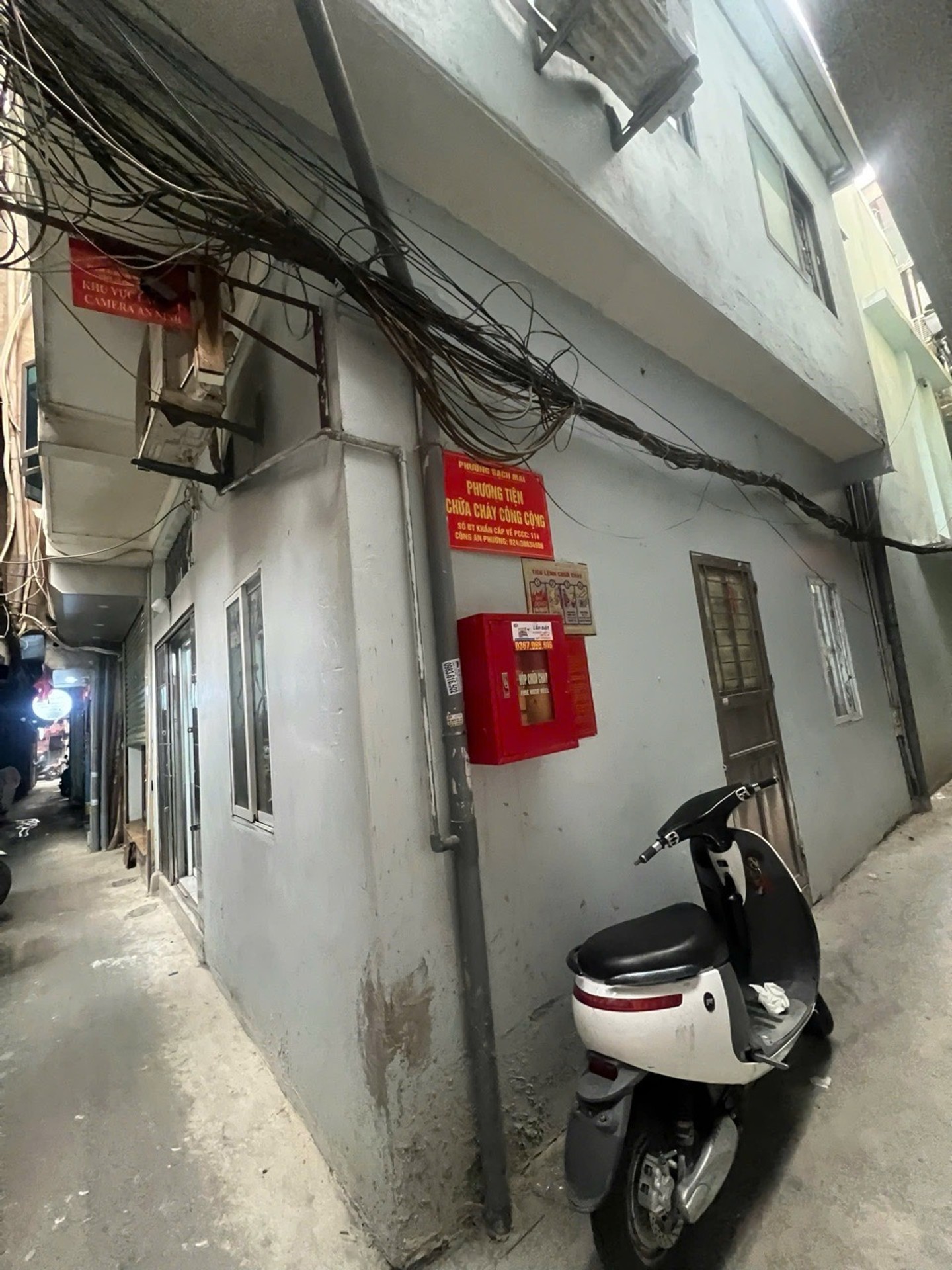 Bán nhà Bùi Ngọc Dương - diện tích 37m2 3 tầng - Lô góc, ánh sáng tự nhiên - giá 11 tỷ