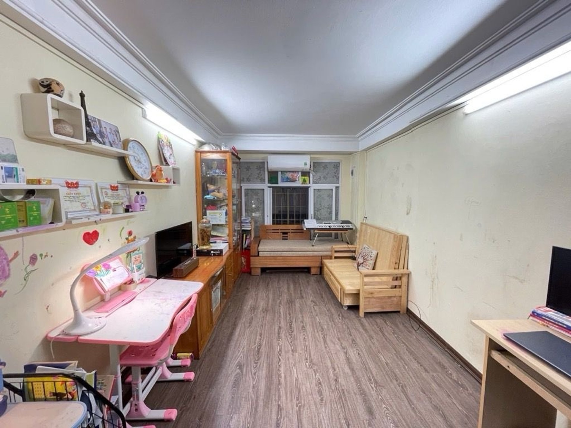Bán nhà Lê Thanh Nghị - diện tích 23m2 5 tầng - Ngõ thông, ô tô tránh - giá 7,65 tỷ