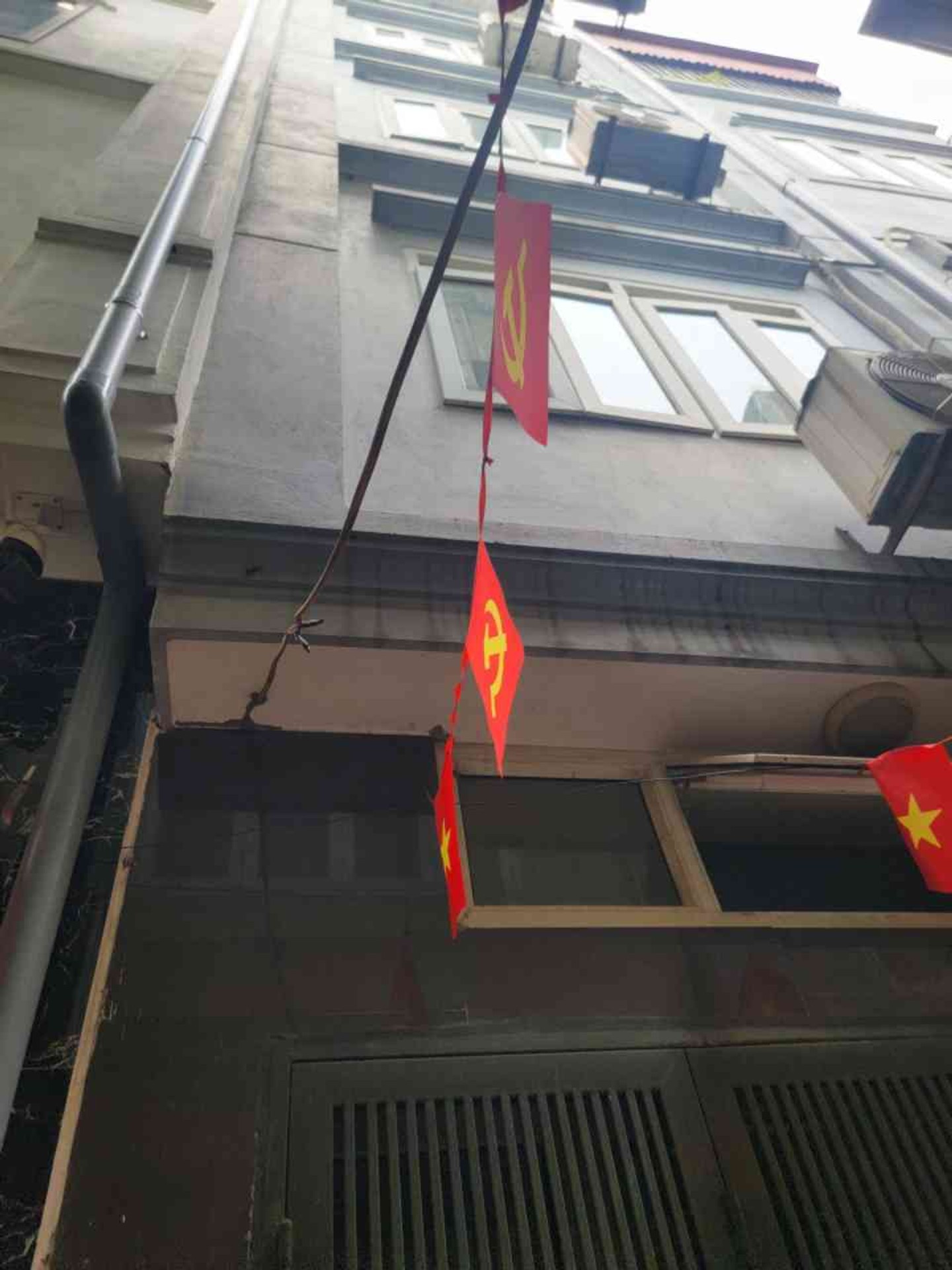 Bán nhà Đông Thiên - diện tích 36m2 5 tầng - Nhà đẹp hiếm có - giá 5,8 tỷ