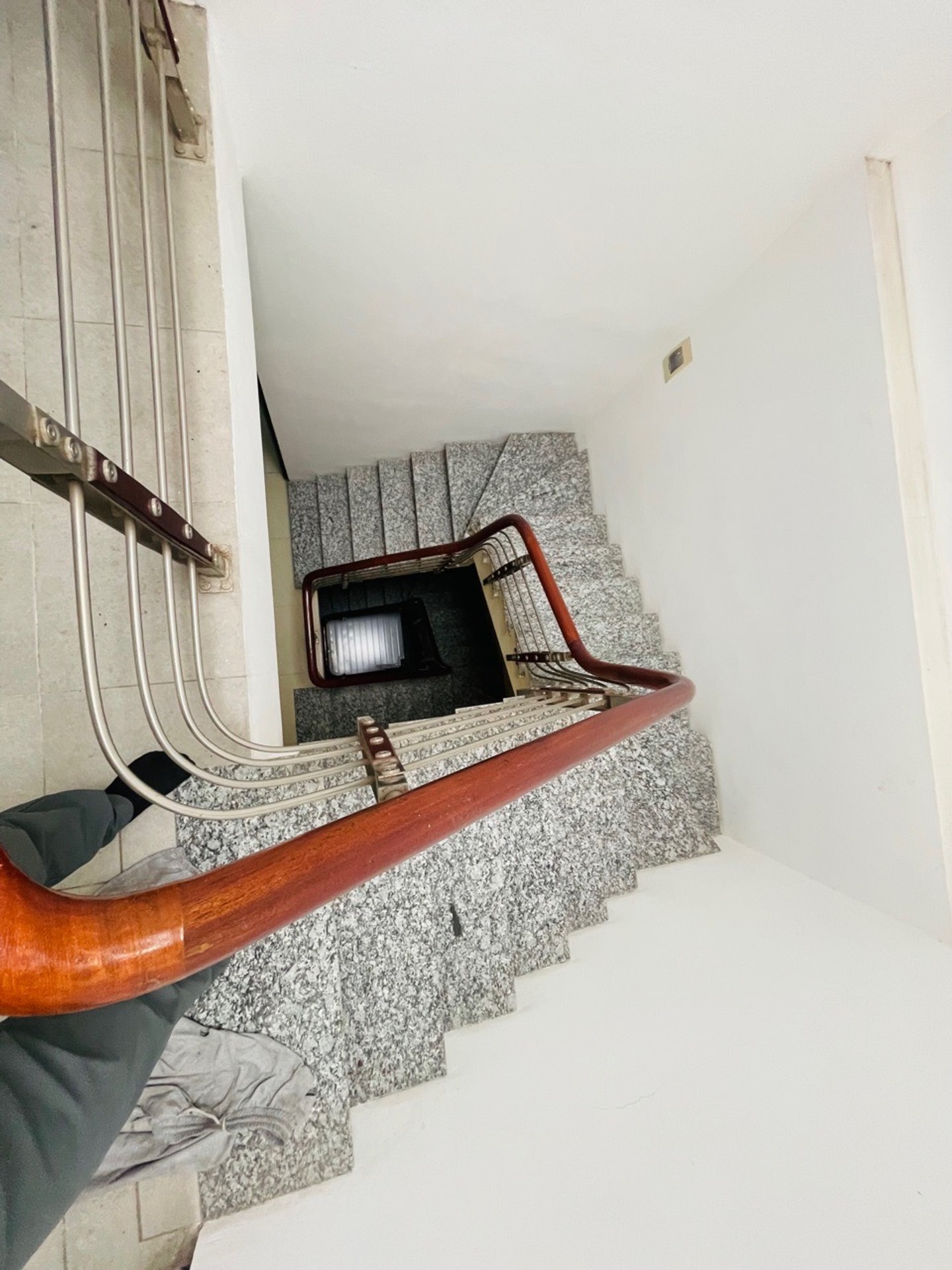 Bán nhà Bằng Liệt - diện tích 60m2 4 tầng - ô tô tránh - giá 19 tỷ