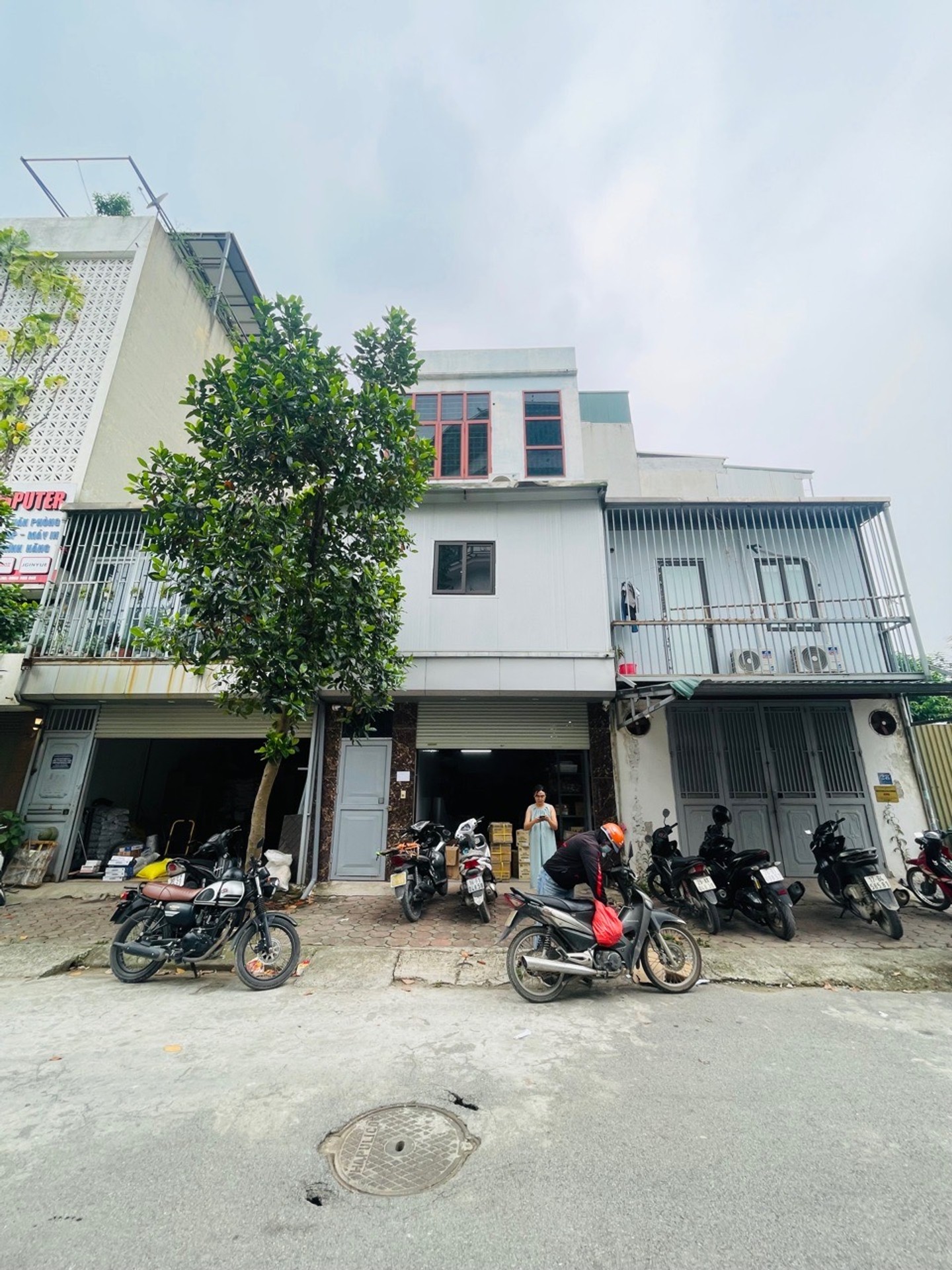 Bán nhà Bằng Liệt - diện tích 60m2 4 tầng - ô tô tránh - giá 19 tỷ