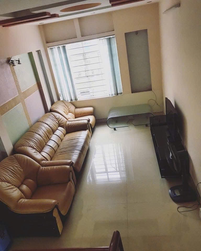 Bán nhà Định Công Thượng - diện tích 58m2 4 tầng - ô tô thông - giá 14,2 tỷ
