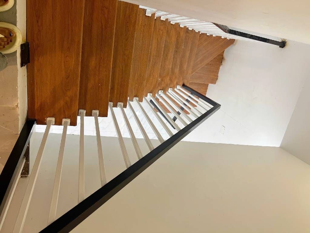 Bán nhà Vĩnh Hưng - diện tích 41m2 2 tầng - Nhà đẹp mới tinh - giá 2,4 tỷ