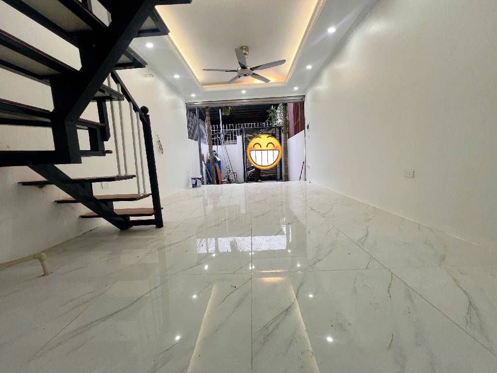 Bán nhà Vĩnh Hưng - diện tích 41m2 2 tầng - Nhà đẹp mới tinh - giá 2,4 tỷ