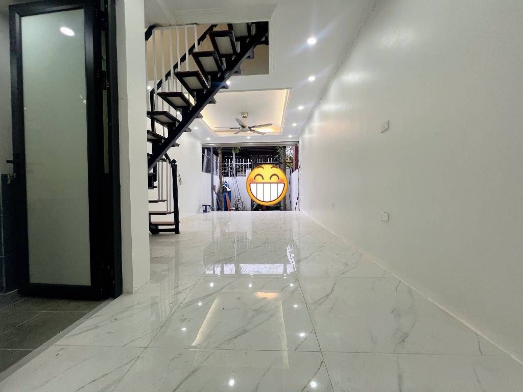 Bán nhà Vĩnh Hưng - diện tích 41m2 2 tầng - Nhà đẹp mới tinh - giá 2,4 tỷ