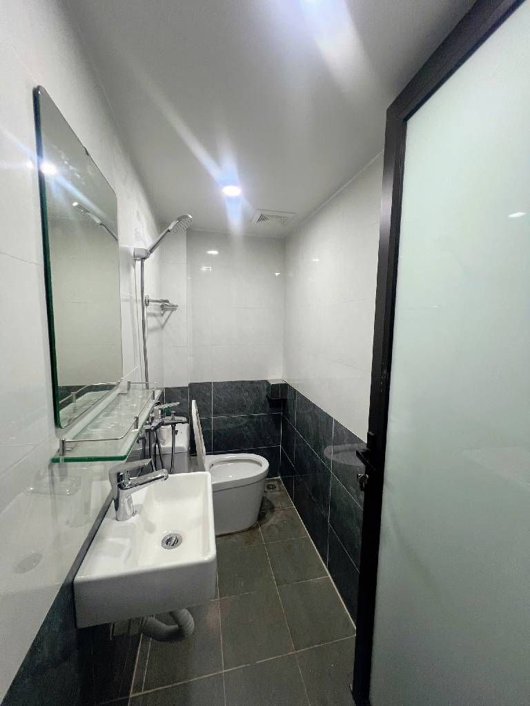 Bán nhà Vĩnh Hưng - diện tích 41m2 2 tầng - Nhà đẹp mới tinh - giá 2,4 tỷ