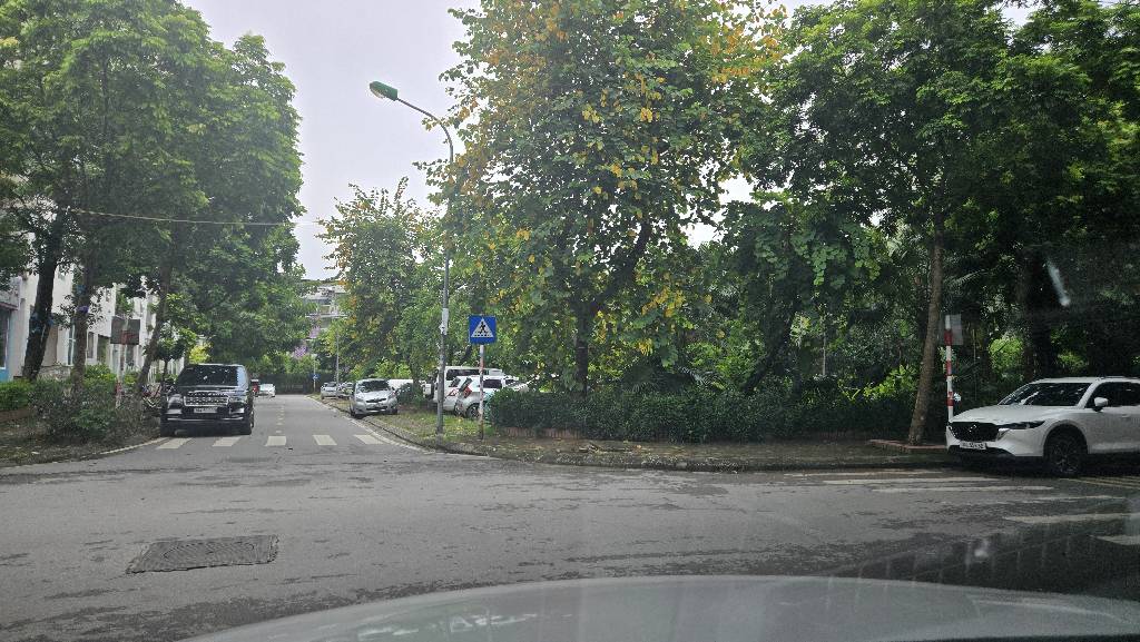 Bán nhà Khu Đô thị mới Trung Văn - diện tích 123,5m2 1 tầng - Lô góc - giá 46,5 tỷ