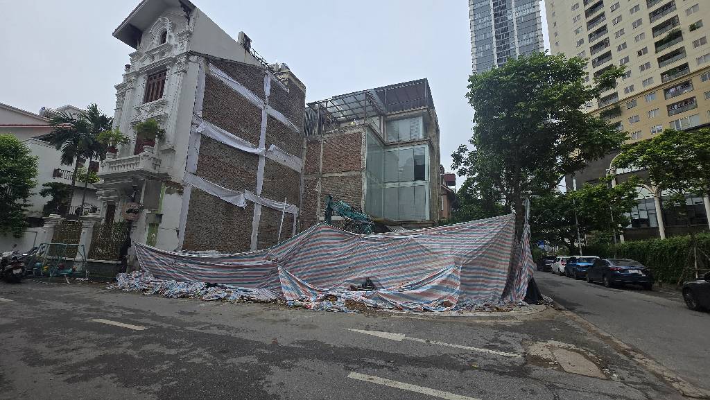 Bán nhà Khu Đô thị mới Trung Văn - diện tích 123,5m2 1 tầng - Lô góc - giá 46,5 tỷ