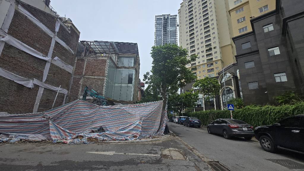 Bán nhà Khu Đô thị mới Trung Văn - diện tích 123,5m2 1 tầng - Lô góc - giá 46,5 tỷ