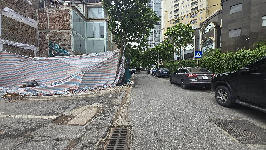 Bán nhà Khu Đô thị mới Trung Văn - diện tích 123,5m2 1 tầng - Lô góc - giá 46,5 tỷ