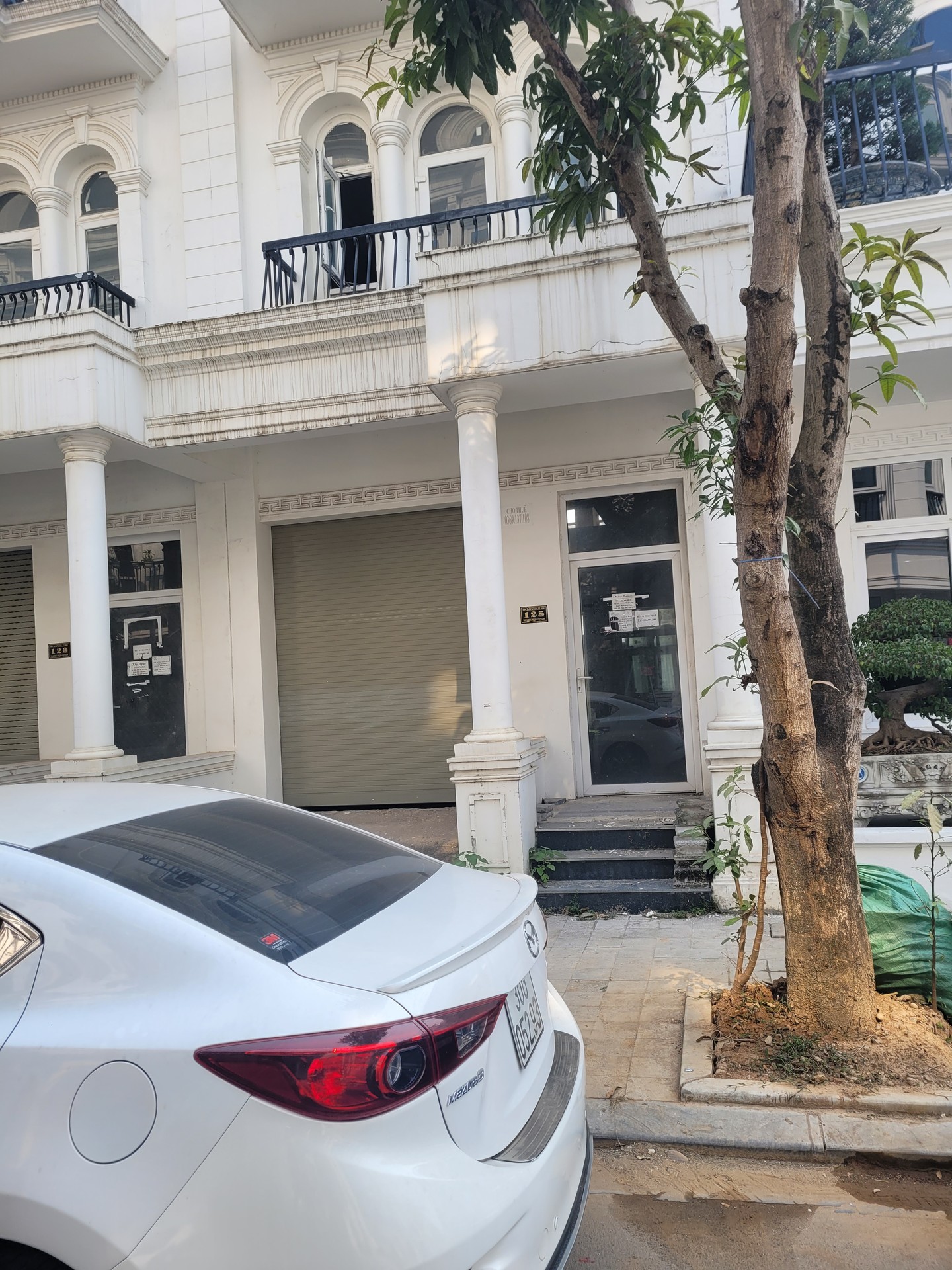 Bán nhà Ngõ 3 ô tô tránh - diện tích 105m2 5 tầng - Thoáng trước, sau - giá 33 tỷ