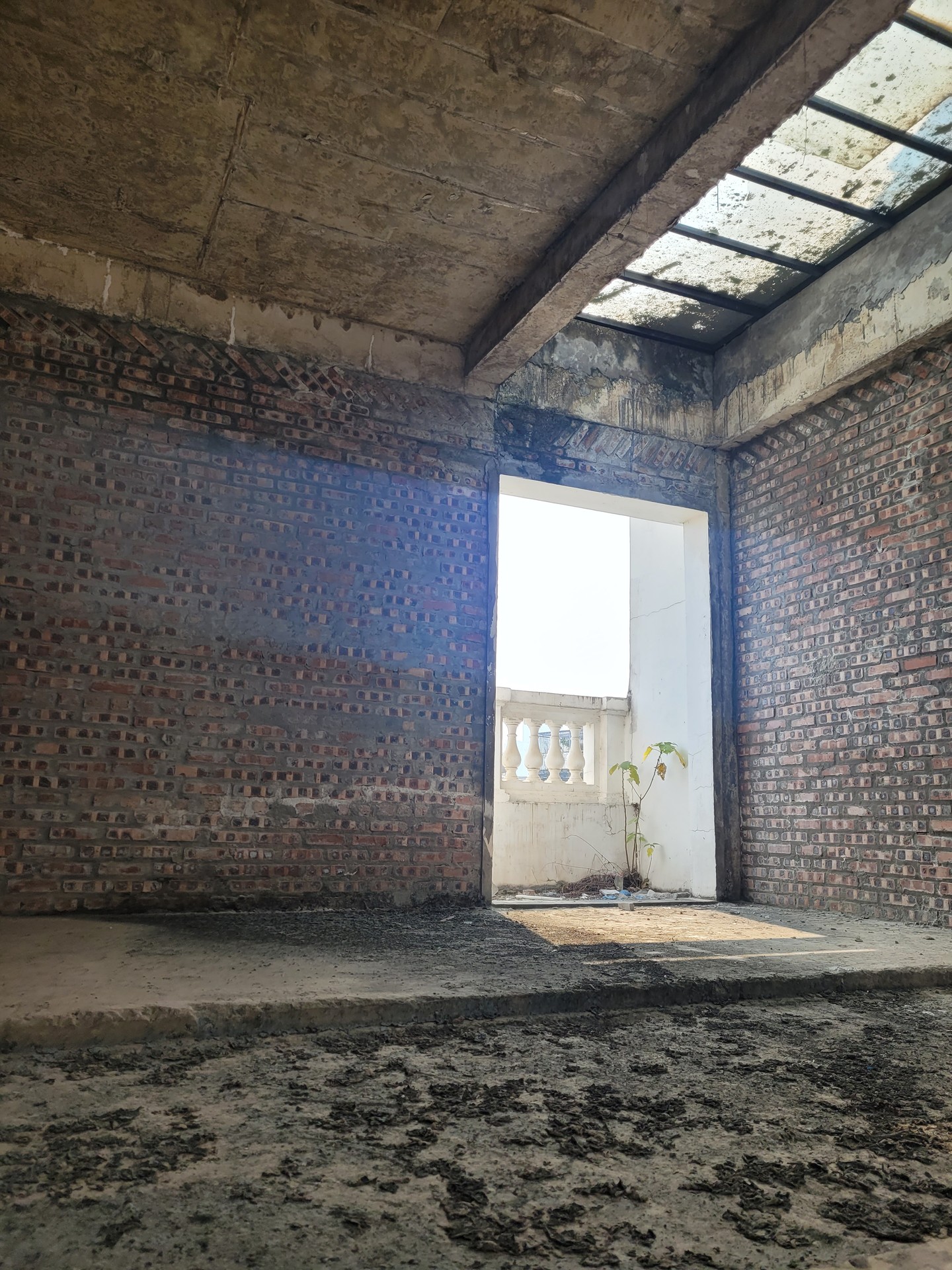 Bán nhà Ngõ 3 ô tô tránh - diện tích 105m2 5 tầng - Thoáng trước, sau - giá 33 tỷ