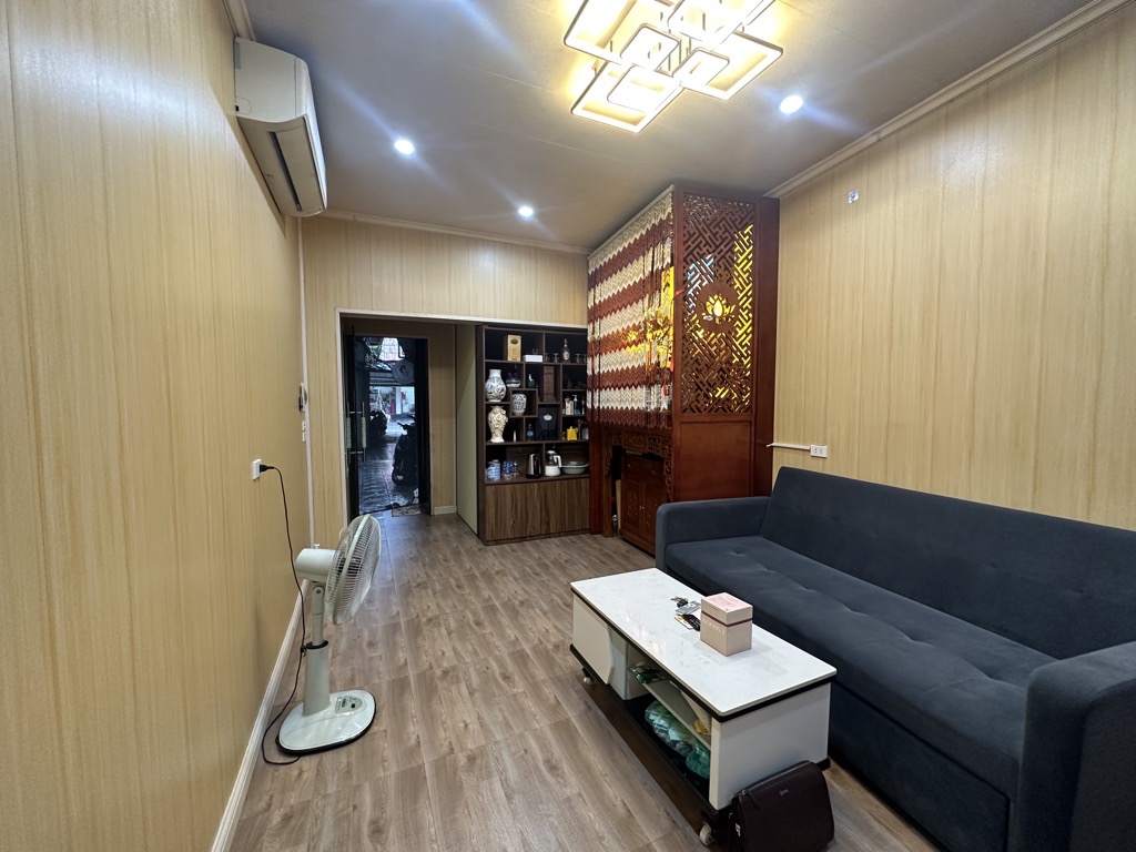 Bán nhà Ngô Thì Nhậm - diện tích 35m2 1 tầng - Nhà đẹp - giá 4,4 tỷ