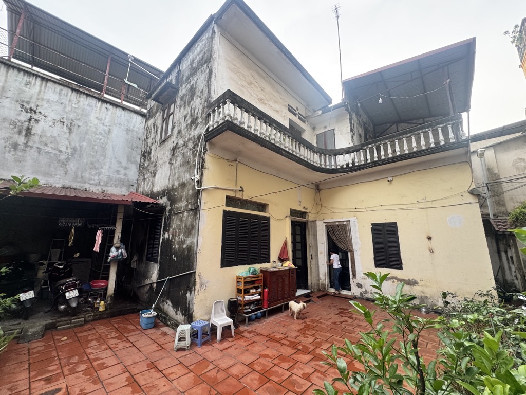 Bán nhà Giáp Nhị - diện tích 147.3m2 2 tầng - ô tô vào đất - giá 29,8 tỷ