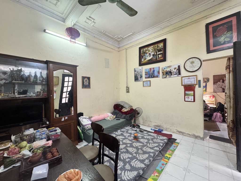 Bán nhà Giáp Nhị - diện tích 147.3m2 2 tầng - ô tô vào đất - giá 29,8 tỷ