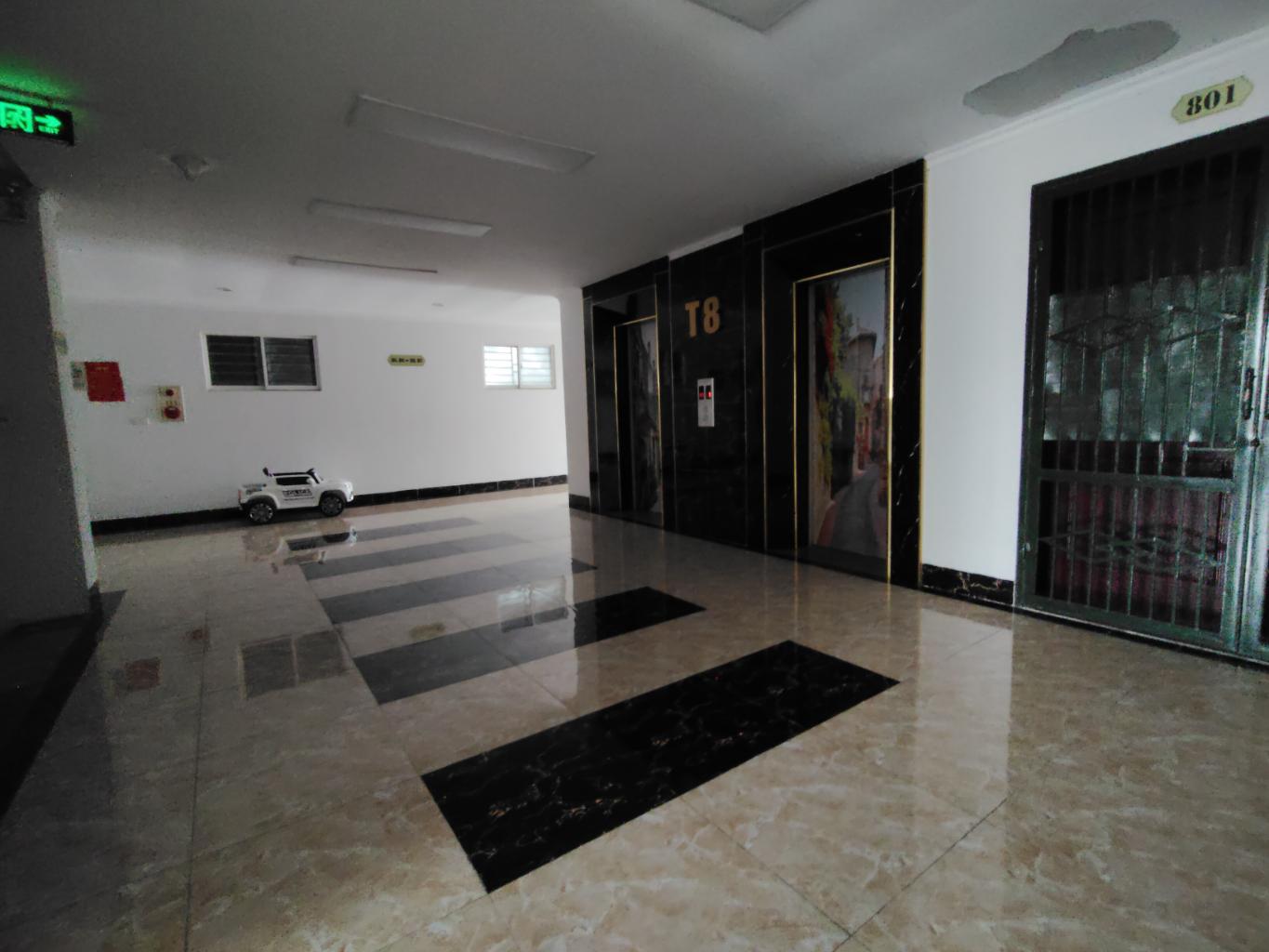Bán nhà Nghiêm Xuân Yêm - diện tích 82m2 1 tầng - Chung cư mặt đường - giá 6,5 tỷ