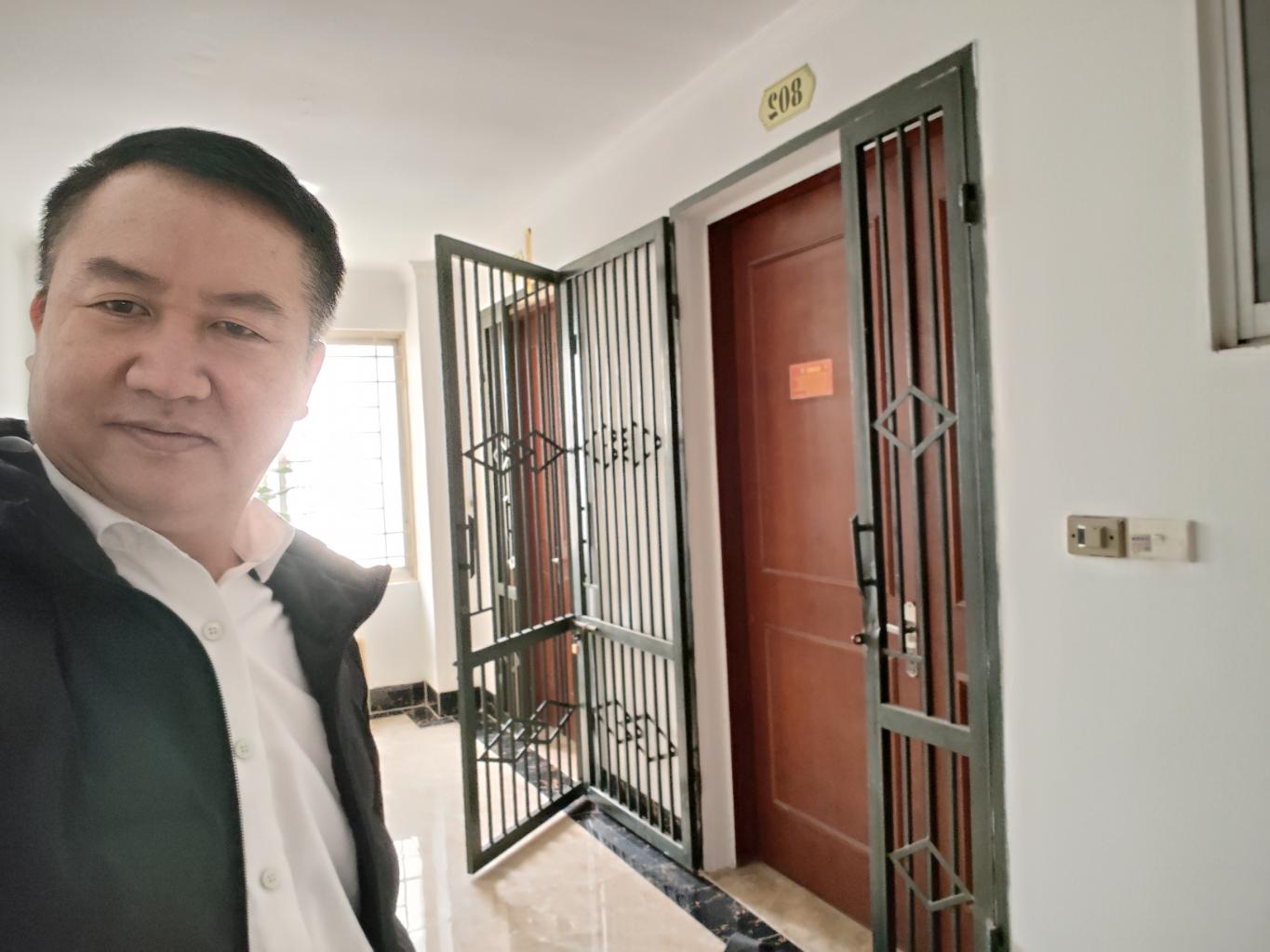 Bán nhà Nghiêm Xuân Yêm - diện tích 82m2 1 tầng - Chung cư mặt đường - giá 6,5 tỷ