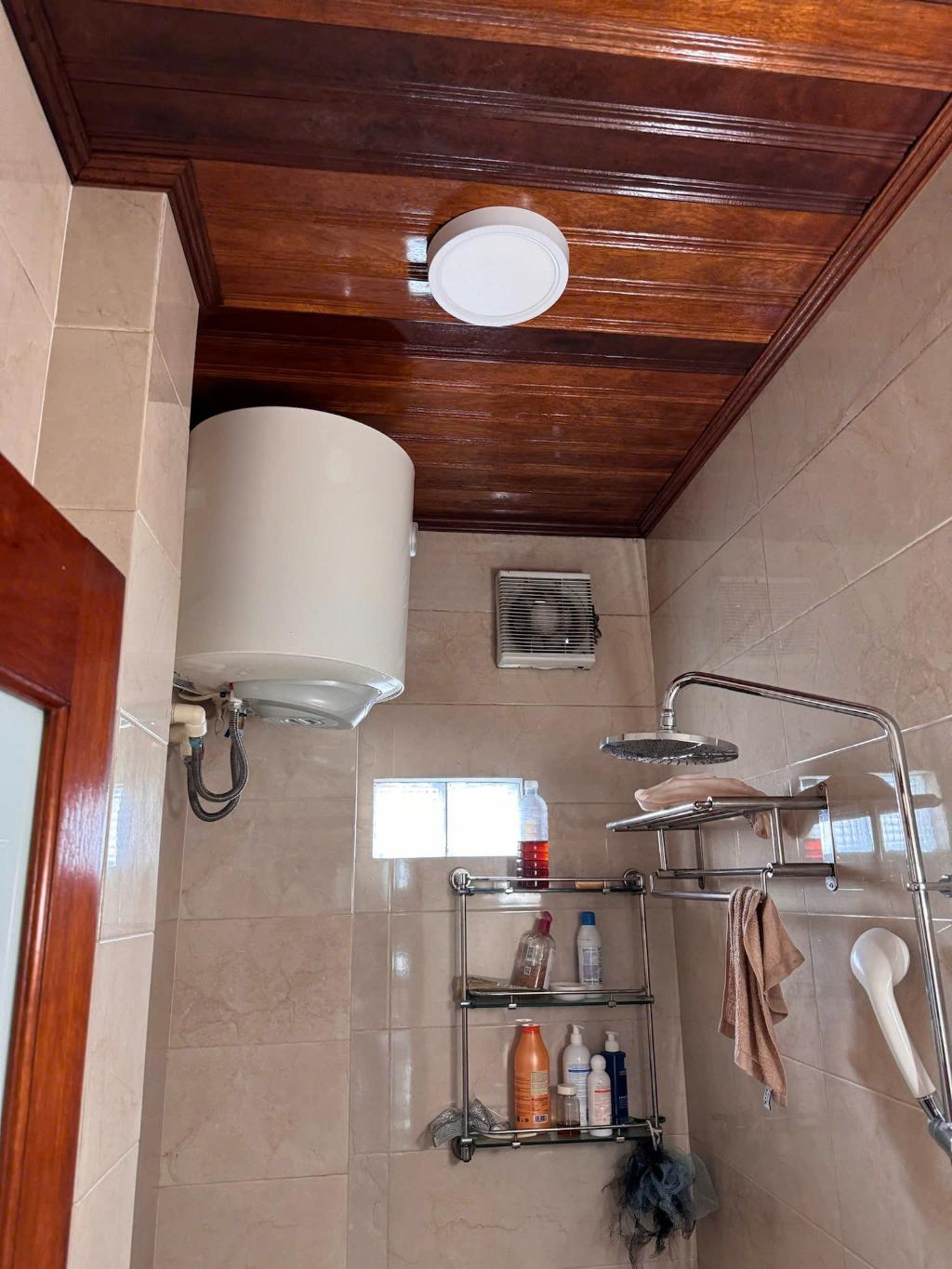 Bán nhà Trần Khát Chân - diện tích 35m2 5 tầng - ô tô tránh - giá 26,5 tỷ