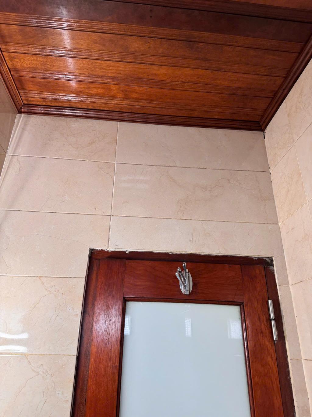 Bán nhà Trần Khát Chân - diện tích 35m2 5 tầng - ô tô tránh - giá 26,5 tỷ