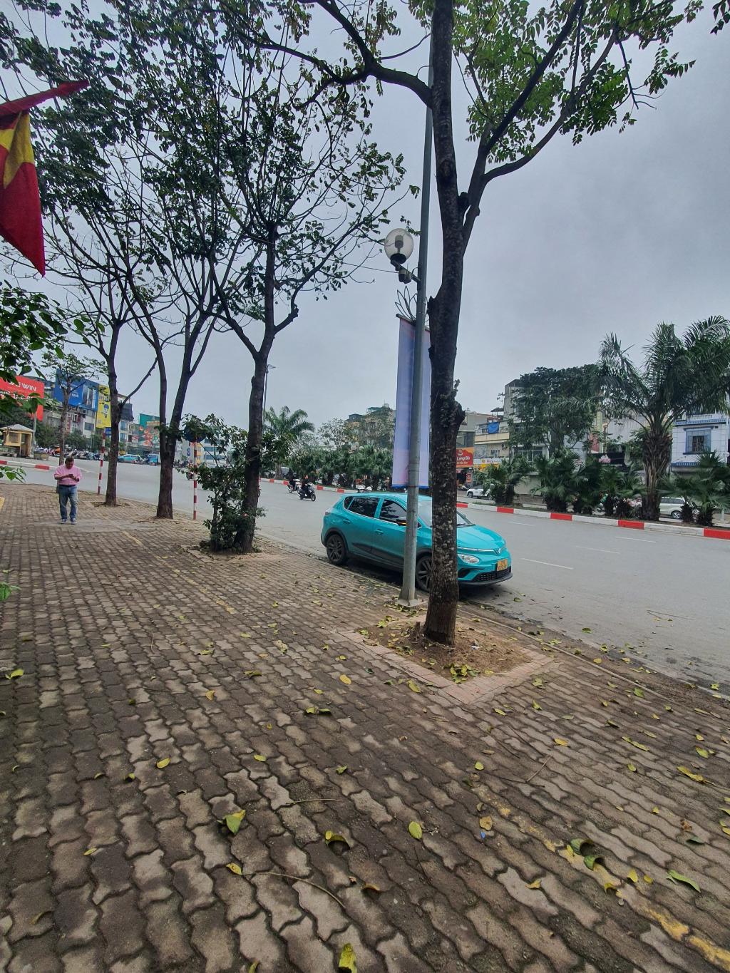 Bán nhà Trần Khát Chân - diện tích 35m2 5 tầng - ô tô tránh - giá 26,5 tỷ