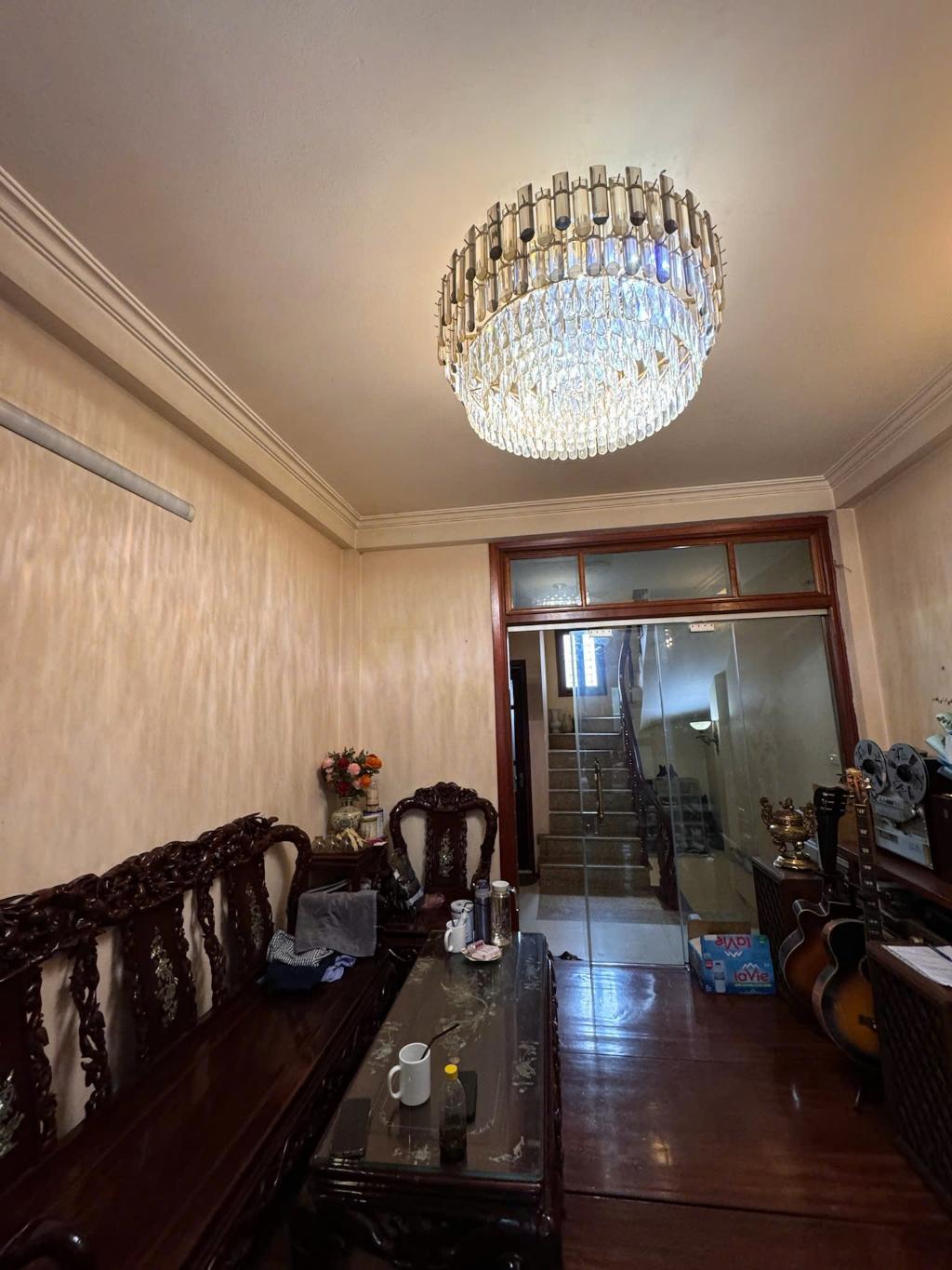 Bán nhà Trần Khát Chân - diện tích 35m2 5 tầng - ô tô tránh - giá 26,5 tỷ