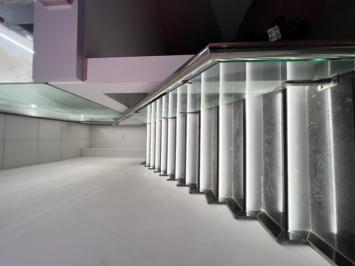 Bán nhà Giáp Bát - diện tích 112m2 8 tầng - Mặt phố kinh doanh sầm uất - giá 35,5 tỷ