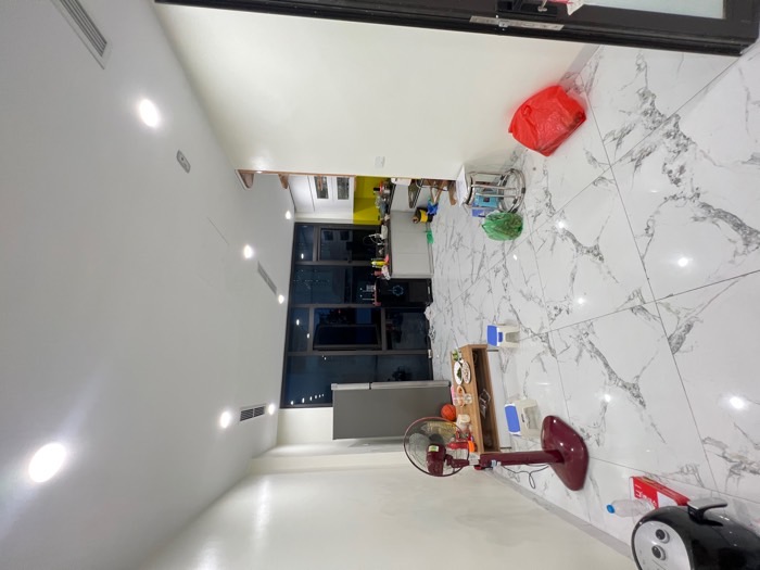 Bán nhà Giáp Bát - diện tích 112m2 8 tầng - Mặt phố kinh doanh sầm uất - giá 35,5 tỷ