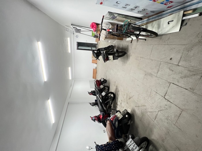 Bán nhà Giáp Bát - diện tích 112m2 8 tầng - Mặt phố kinh doanh sầm uất - giá 35,5 tỷ