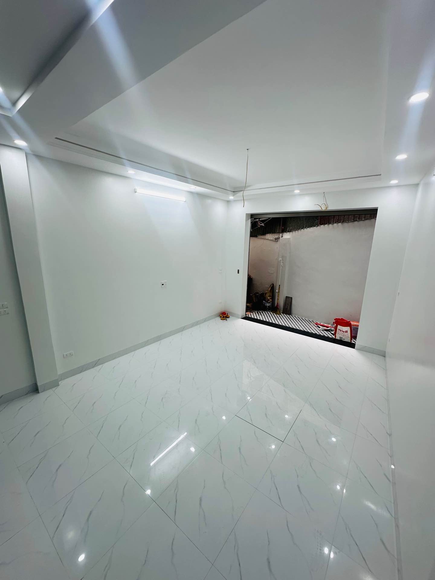 Bán nhà Lê Thanh Nghị - diện tích 42m2 5 tầng - thang máy - giá 10,5 tỷ