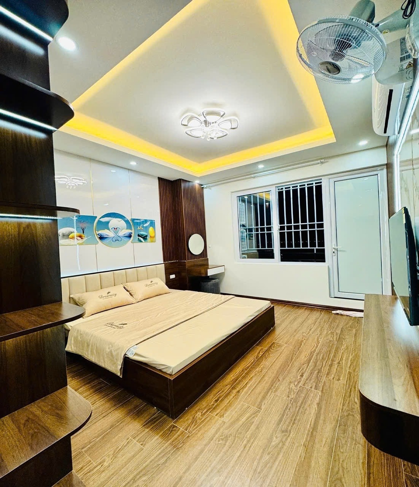Bán nhà Đền Lừ 1 - diện tích 69m2 17 tầng - Lô góc 3 mặt thoáng - giá 5,8 tỷ