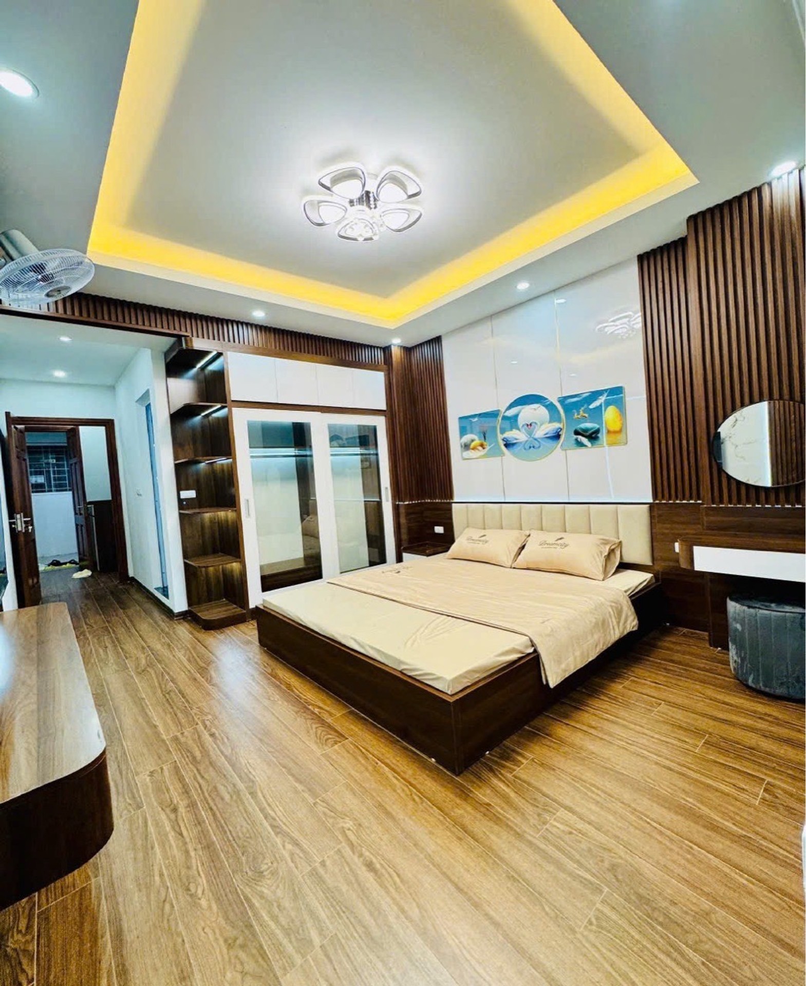 Bán nhà Đền Lừ 1 - diện tích 69m2 17 tầng - Lô góc 3 mặt thoáng - giá 5,8 tỷ