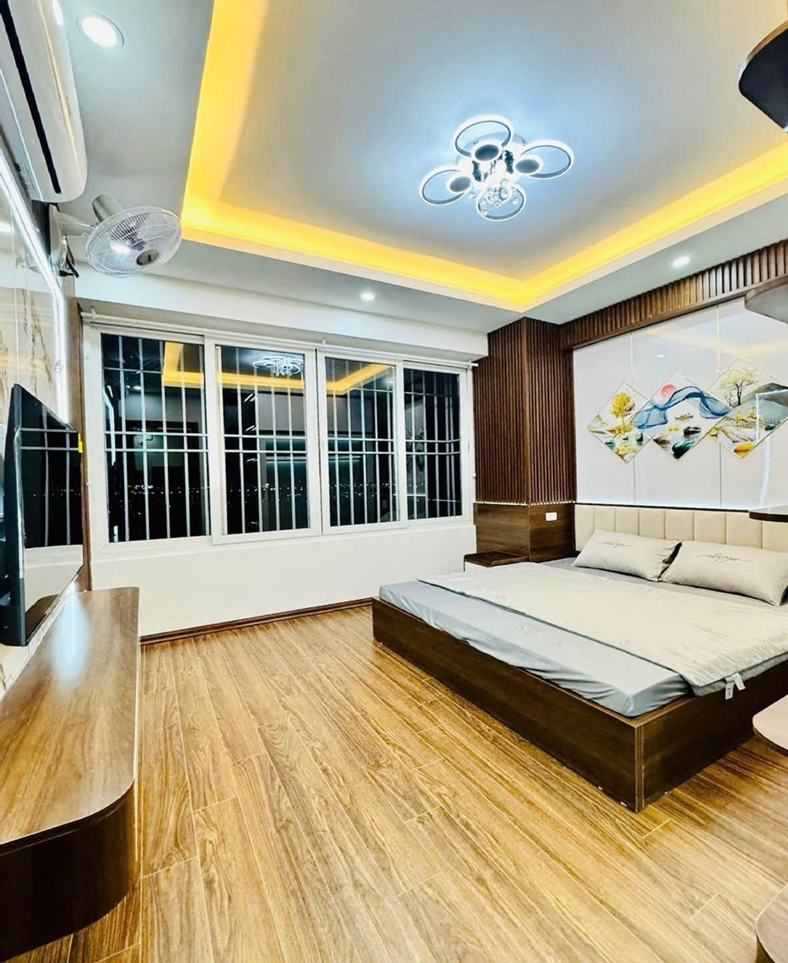 Bán nhà Đền Lừ 1 - diện tích 69m2 17 tầng - Lô góc 3 mặt thoáng - giá 5,8 tỷ