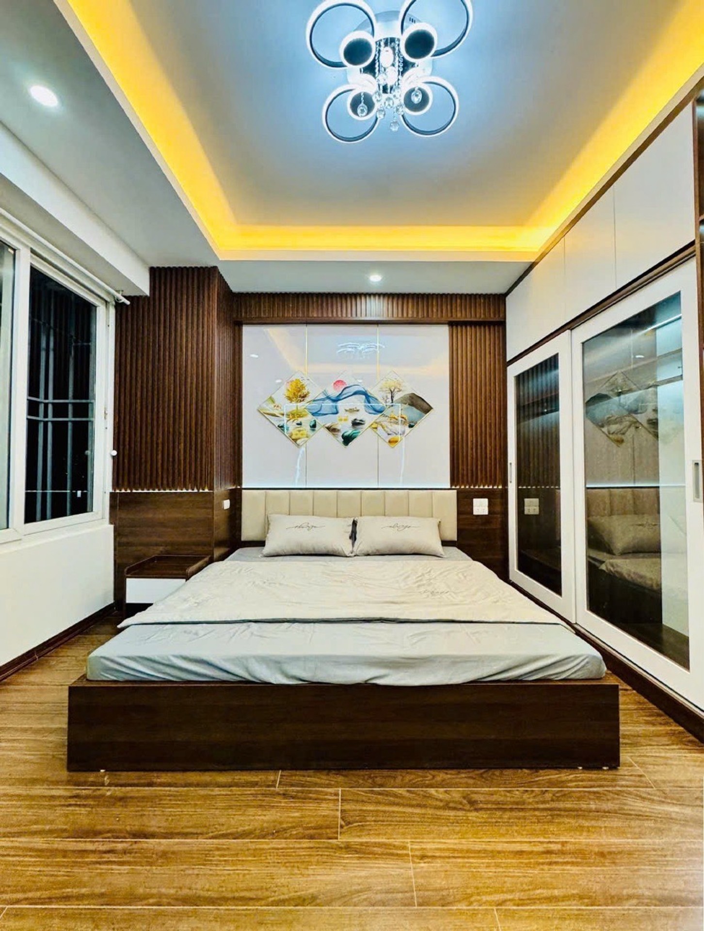 Bán nhà Đền Lừ 1 - diện tích 69m2 17 tầng - Lô góc 3 mặt thoáng - giá 5,8 tỷ