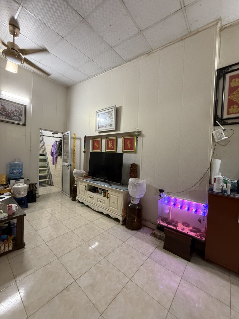 Bán nhà Ngõ 2 tổ 28 - diện tích 40m2 1.5 tầng - Nhà cấp 4, gác xép - giá 1,25 tỷ