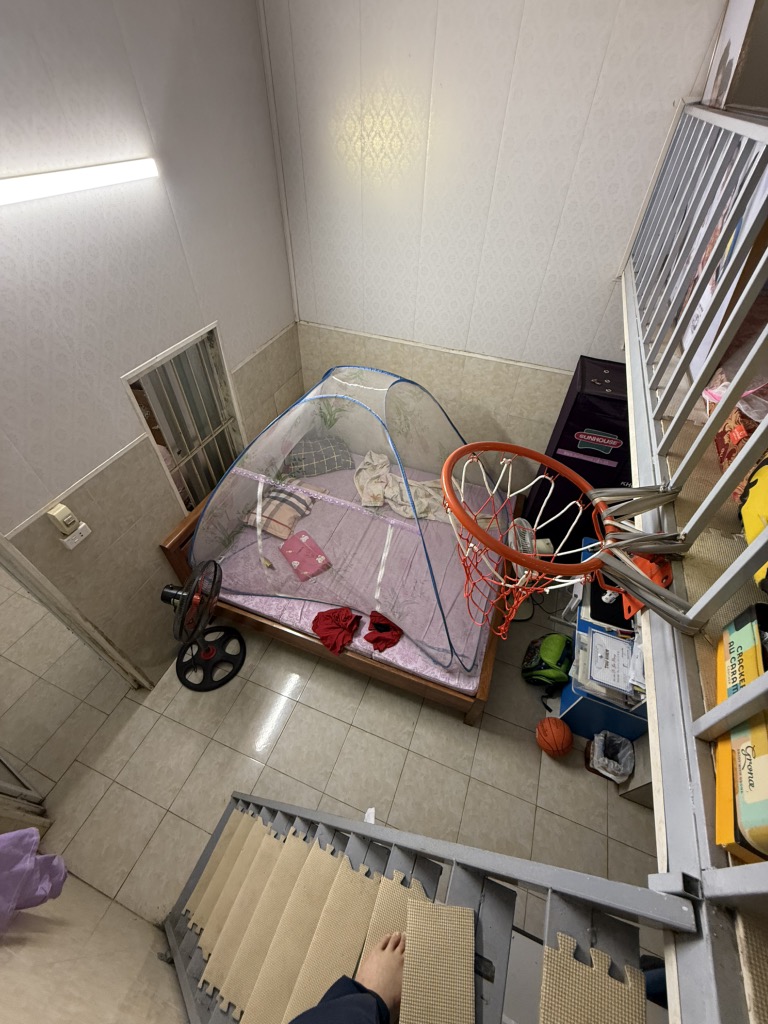Bán nhà Ngõ 2 tổ 28 - diện tích 40m2 1.5 tầng - Nhà cấp 4, gác xép - giá 1,25 tỷ