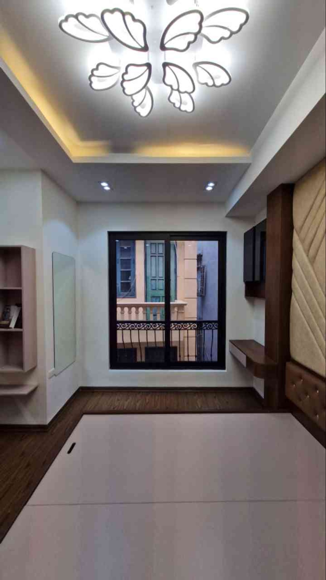 Bán nhà Tân Mai - diện tích 35m2 5 tầng - SIÊU PHẨM TÂN MAI Ở LUÔN FULL NỘI THẤT - giá 9,6 tỷ