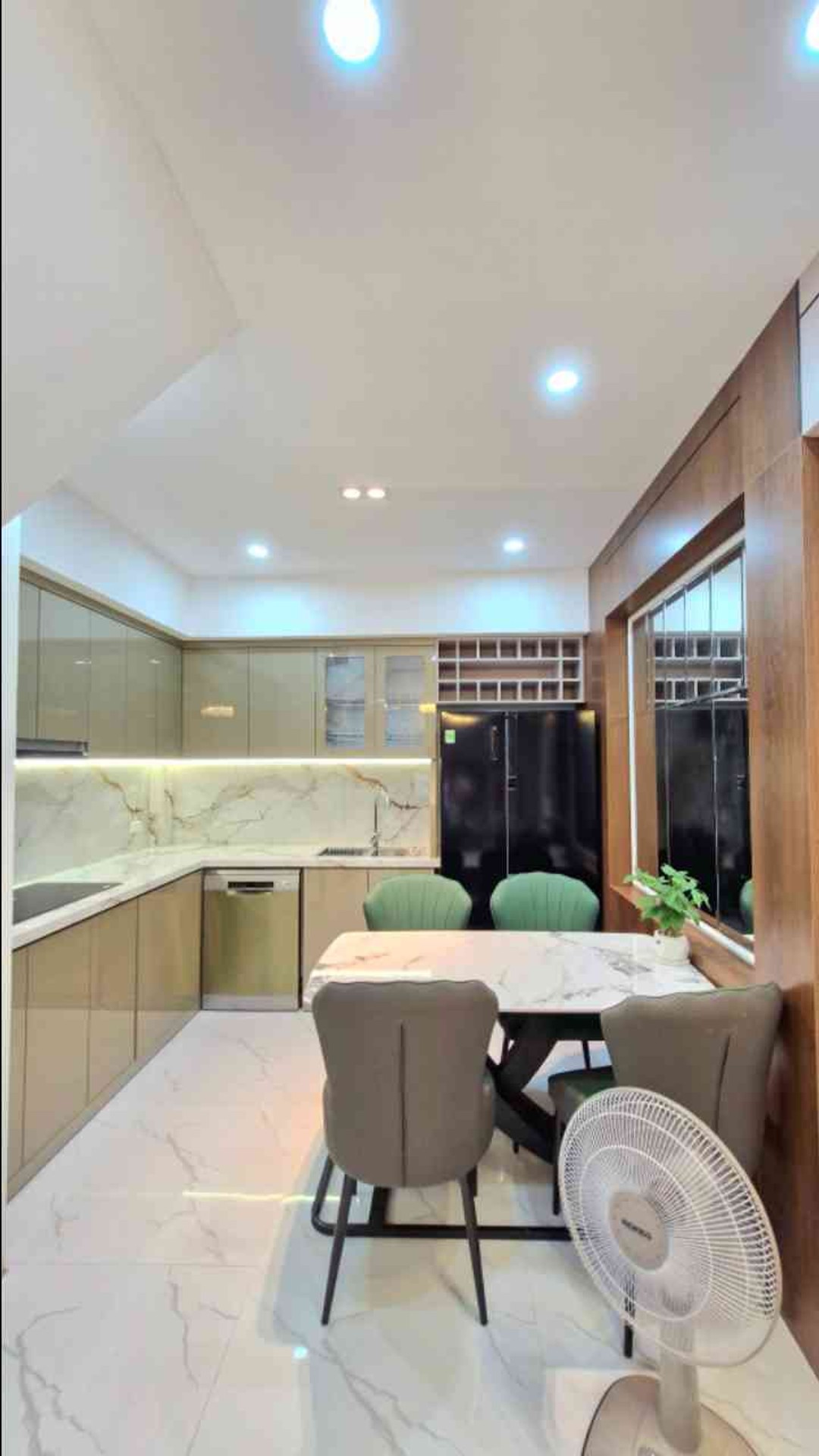 Bán nhà Tân Mai - diện tích 35m2 5 tầng - SIÊU PHẨM TÂN MAI Ở LUÔN FULL NỘI THẤT - giá 9,6 tỷ
