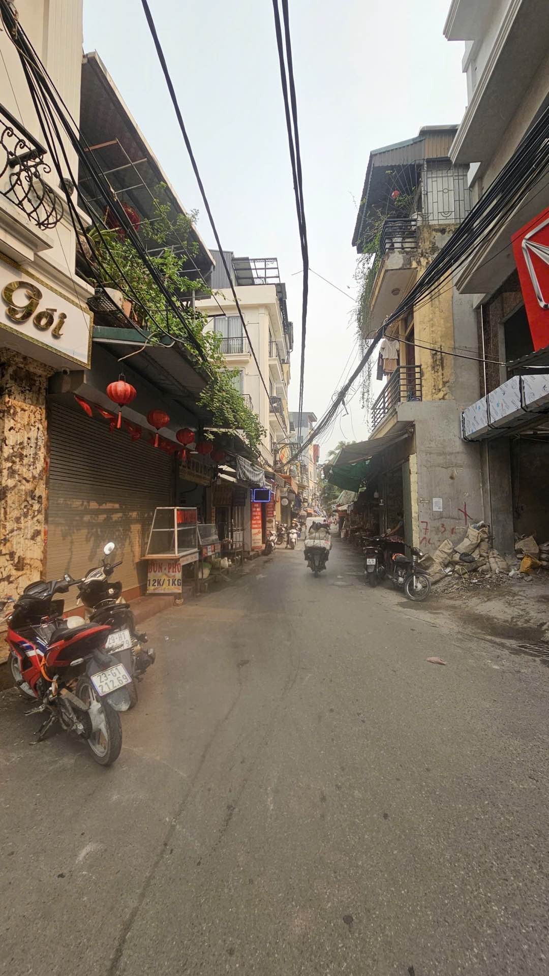 Bán nhà Hoàng Mai - diện tích 122m2 4 tầng - Mặt tiền quyền lực - giá 42,6 tỷ