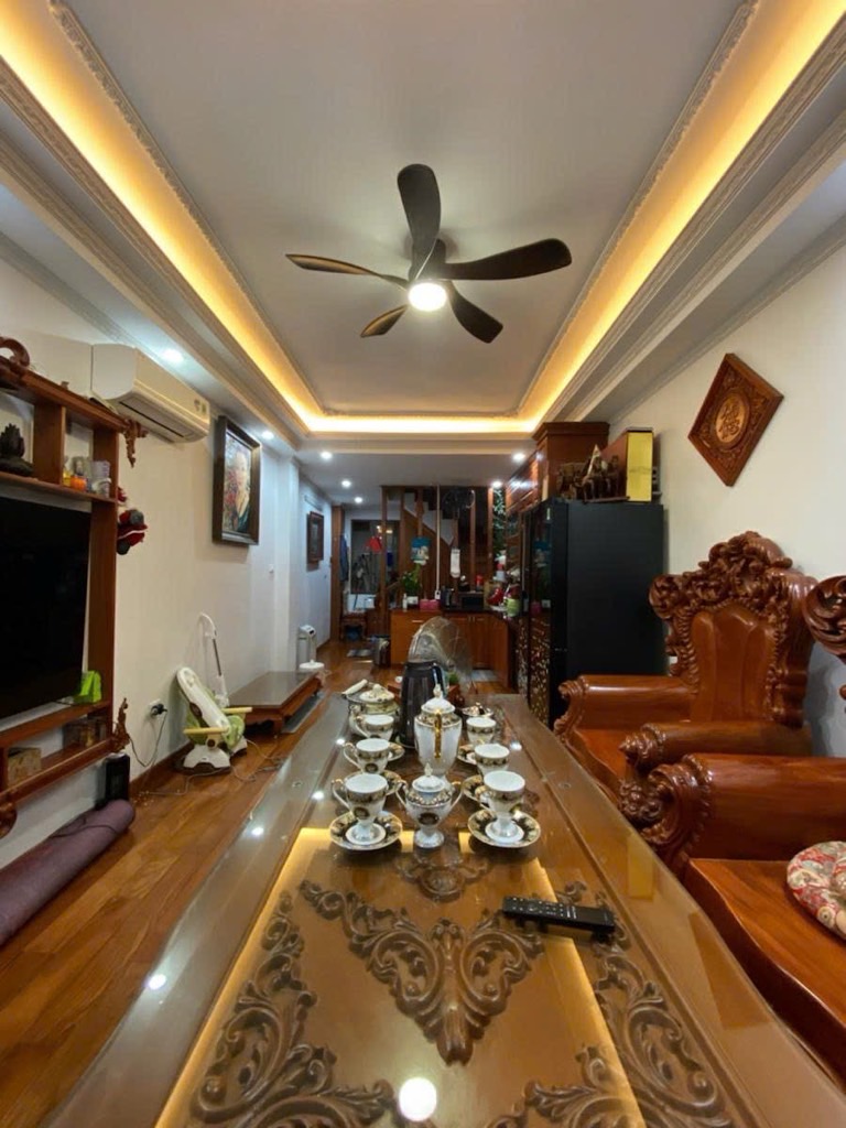 Bán nhà Lê Thanh Nghị - diện tích 31m2 6 tầng - Nhà Đẹp và Hiếm khu Lê Thanh Nghị - giá 13,5 tỷ