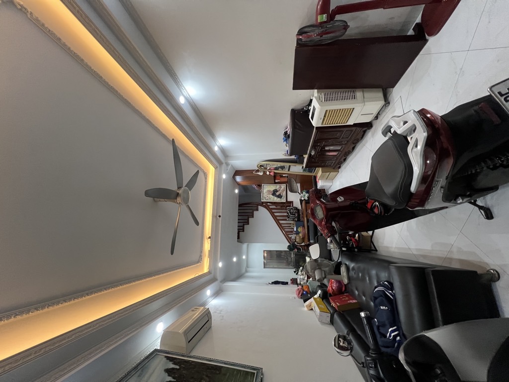 Bán nhà Lê Thanh Nghị - diện tích 31m2 6 tầng - Nhà Đẹp và Hiếm khu Lê Thanh Nghị - giá 13,5 tỷ